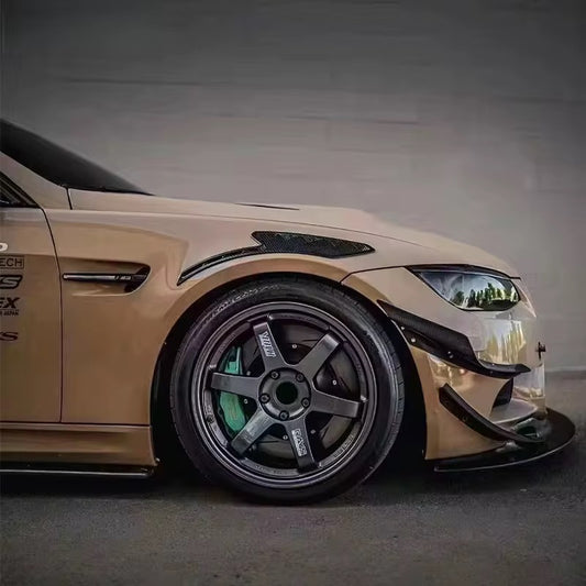 BMW E9X Carbon Fiber Fenders