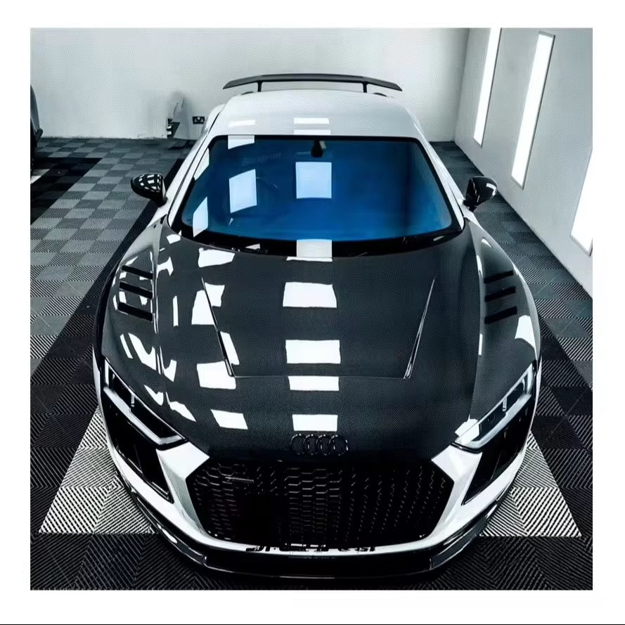 Audi R8 1016 V1 Style Double Sided dry Carbon Fiber Hood